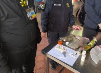 В Одесской области в пункте пропуска пограничники изъяли наркотики у иностранца-велосипедиста