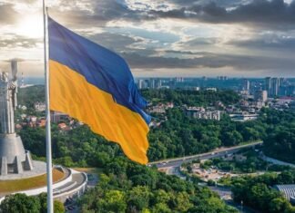 Україна втрачає інвесторів та нарощує аграрно-сировинний експорт.