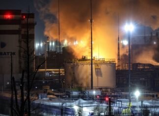 США допоможуть Україні розширити удари по російських НПЗ та енергооб’єктах, але постачання Tomahawk, які можуть зруйнувати відносини РФ зі США, малоймовірні.