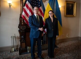 Бессент запевнив, що США готові посилювати тиск на Росію.