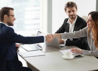 Ринок злиттів та поглинань в Україні цьогоріч зріс на 22%.