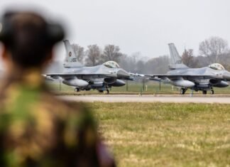 Сколько украинцев верят в победу и какие возможности для ведения войны: данные опроса