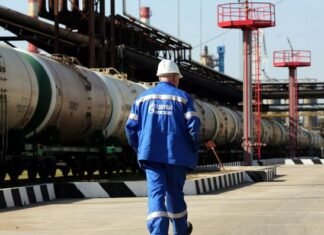 Трамп продовжує лише говорити про нові санкції проти РФ, а низка країн ЄС нарощують закупівлі російських енергоносіїв.