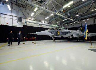 Швеція продасть Україні до 150 винищувачів Gripen.