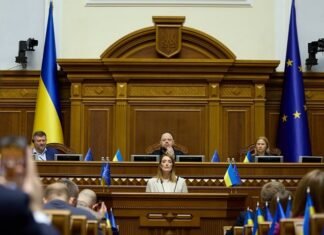 В Європарламенті запевнили, що переговори про вступ України та Молдови до ЄС розпочнуться до кінця року.