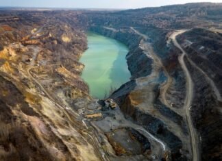 Світові ланцюги постачання рідкісноземельних елементів опинились під загрозою. США шукають альтернативи.