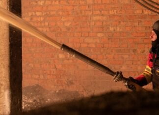 Россия атаковала критическую инфраструктуру Одесщины: девять взрывов, город без света и воды
