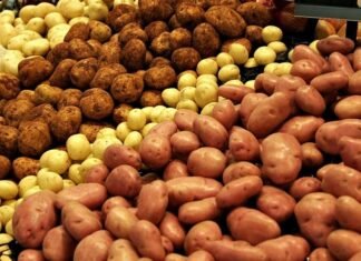 Війна суттєво вплинула на вирощування, імпорт і вартість одного з найважливіших продуктів на столі українців.