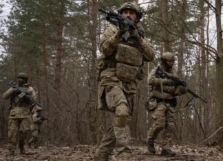 Зеленський нібито розповів Туску про готовність України боротися з РФ ще два-три роки.