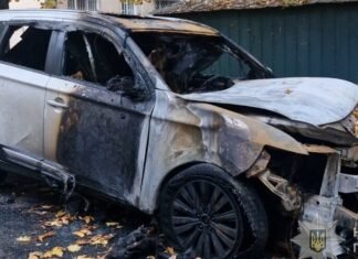 Криминал в Одессе: поджигатель сжег авто и скрыл наркотики, — ФОТО
