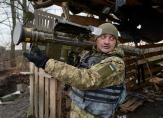 ПВО сбила и подавила более 100 вражеских целей за ночь: детали атаки