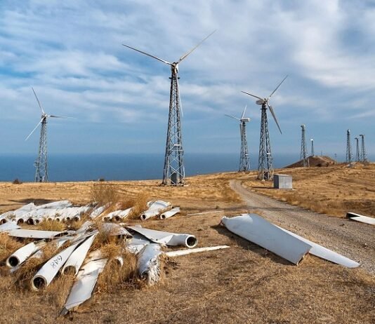 ЄС і Данія надали понад €3 млн на відновлення пошкодженої росіянами вітроелектростанції.