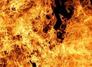Мужчина пострадал на пожаре, вспыхнувшем в Одесской области