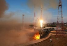 Никаких россиян в космосе: на Байконуре сломали стартовую площадку (фото, видео)