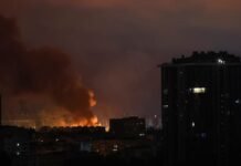 РФ ударила по Киеву баллистикой и добивает дронами: что происходит в столице, подробности (видео)