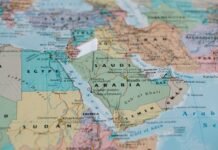 Палка, солнечный свет и разум: как Эратосфен измерил окружность Земли 2200 лет назад