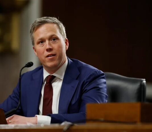 Говорил о ракетах РФ: Дрисколл убеждал европейцев, что войну нужно завершать как можно быстрее, — NYT