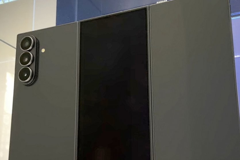 Релиз Samsung Galaxy TriFold уже скоро: огромная толщина и цена