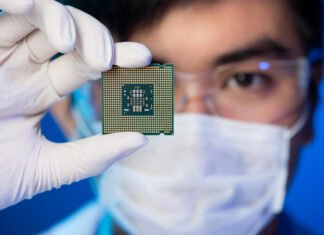 Аналоговые компьютеры на RRAM: Китай совершил прорыв в новом типе вычислений