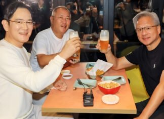 Конец недели: CEO NVIDIA Дженсен Хуанг расслабился с коллегами из Samsung и Hyundai в Южной Корее
