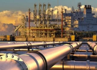 Німеччина та Велика Британія відмовляються від російського ЗПГ, натомість Китай шукає способи підтримувати свій імпорт.