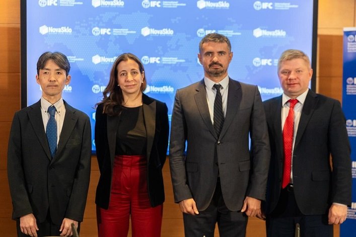 NovaSklo співпрацюватиме з IFC для запуску першого в Україні виробництва флоат-скла вартістю €250 млн.