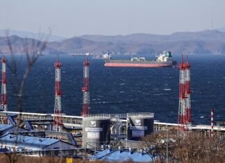 Санкції США вже скорочують доходи Кремля. Трамп готовий завдати нового удару.