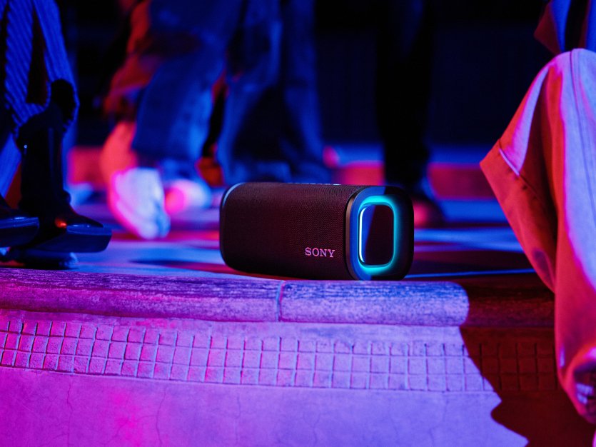 Портативные колонки Sony ULT FIELD 3 и 5 уже в Украине: до 25 часов автономности от 8500 грн