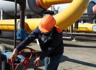 У листопаді три компанії транспортуватимуть газ з Греції до України.