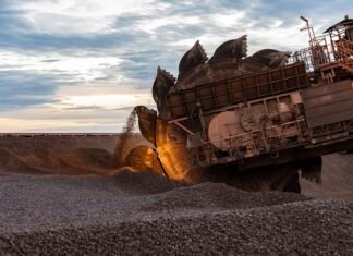 Виторг від експорту залізної руди скоротився на 14% від початку року, експерти фіксують зниження цін на сировину.