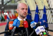 Путин должен согласиться на прекращение огня, иначе РФ ждут новые санкции, — Барро