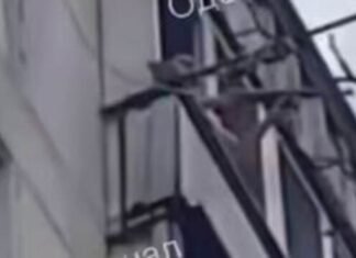 В Одессе мужчина с балкона стрелял по Шахедам