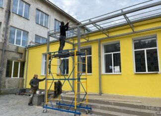 «По направлению к мечте»: в Одессе появился новый вдохновляющий мурал