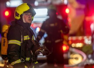 В Харькове прогремела серия взрывов: город атаковали дроны