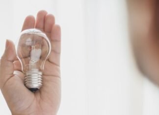 Плановые отключения света 19 ноября в Одессе: без электроэнергии останутся три района города