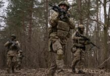 РФ захопила три населені пункти в Запорізькій області, за ще два села тривають важкі бої.