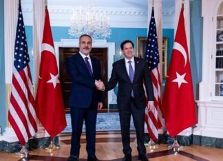 США посилюють тиск на союзників по НАТО через російські енергоносії, натомість для Індії Трамп анонсував зниження тарифів.