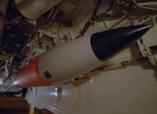 США успешно испытали ядерную бомбу B61-12 без боезаряда: что известно