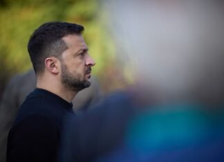 Зеленський прагне перезапуску мирних переговорів з Росією. Для цього він вирушив до Туреччини.