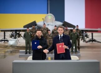 Історична безпекова угода з Францією: Україна придбає близько 100 французьких винищувачів Rafale.