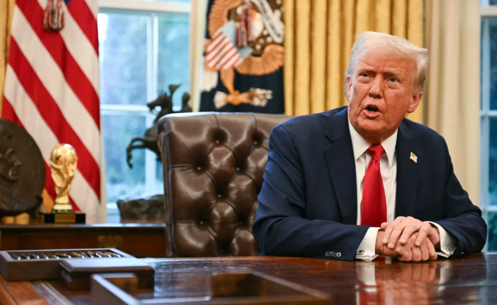 «Многие люди хотят увидеть, как это сработает»: Трамп прокомментировал идею создания буферной зоны на Донбассе (видео)