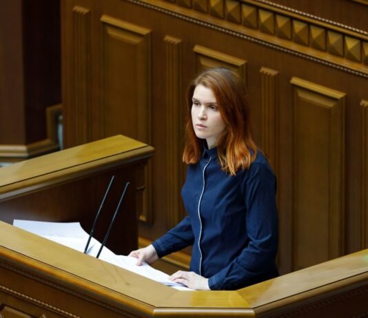 Публичные требования отставки Сырского использует пропаганда РФ, — Тука о действиях Безуглой