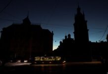 Графики отключения 7 декабря: где свет будет всего семь часов в сутки