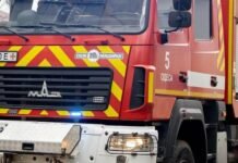 В Одессе загорелась квартира в 14-этажном доме: ГСЧС эвакуировала людей, — ФОТО