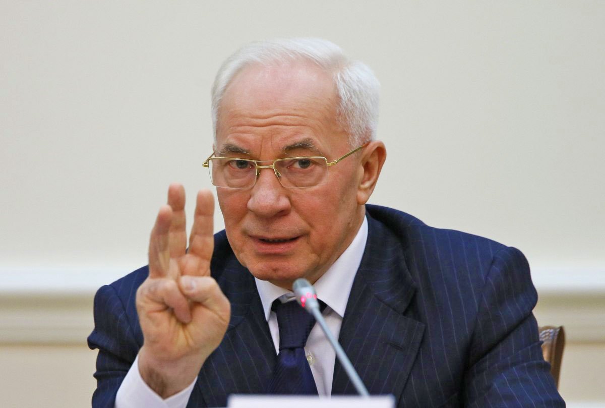 «Киев вбрасывает разные версии мирного плана»: сбежавший в РФ экс-премьер Азаров возмутился заявлениями Зеленского