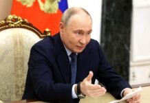 Путин поручил ВС РФ создать «зону безопасности» вдоль границы Украины, — росСМИ