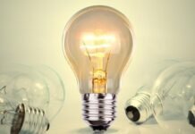 Свет возвращается: в Одессе возобновили электроснабжение для 50 тысяч семей