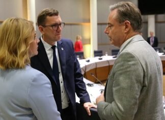 Країни ЄС розподілять гарантії за репараційним кредитом для України на €210 млрд.