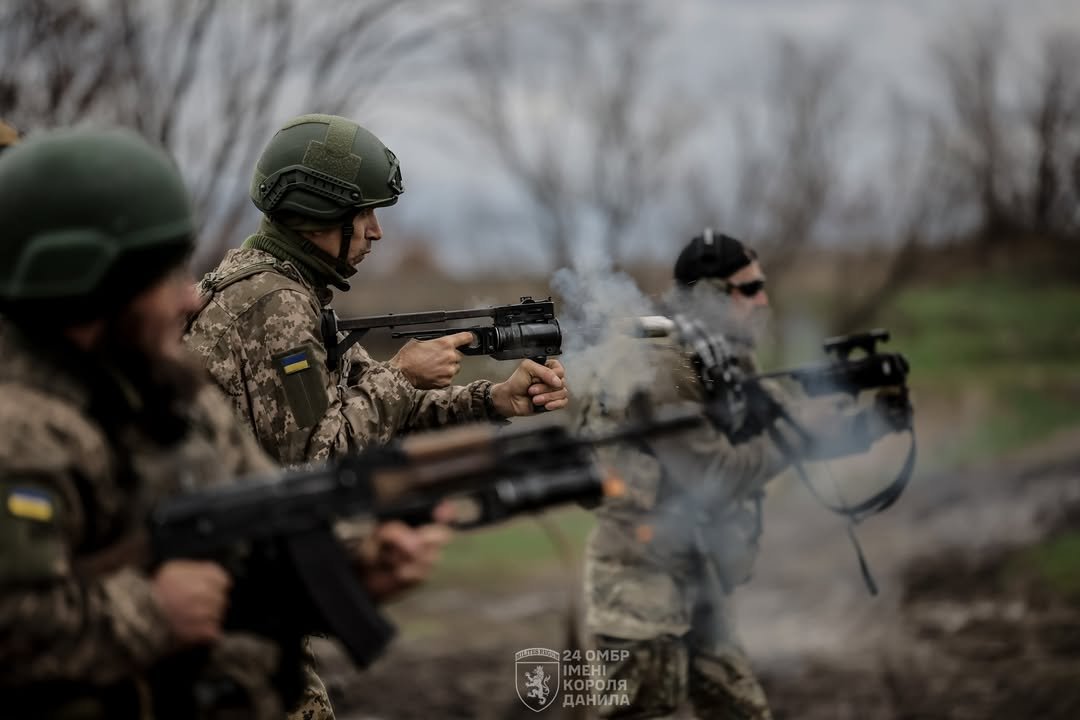 12 декабря День Сухопутных войск: как поздравляют с праздником пехоту и другие части ВСУ (видео)