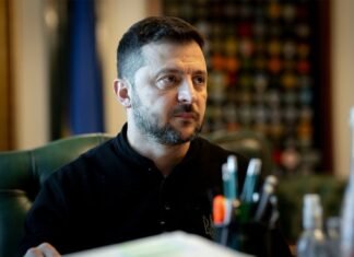 Зеленский назвал свободную экономическую зону возможным путем компромисса по территориям